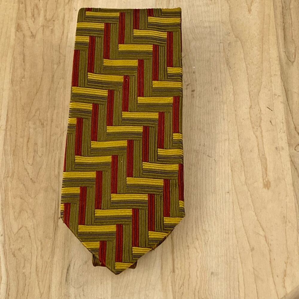 Ermenegildo Zegna Mens Tie‎ Woven 100% Silk Yellow Red Geometric Abstract Print